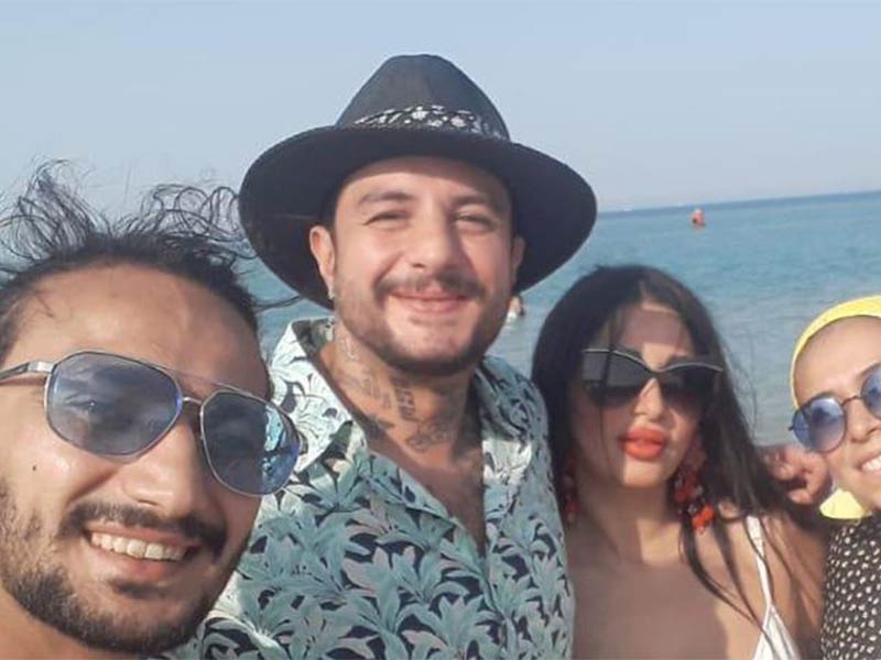 اضغط لمشاهدة الفيديو: تسريب مقطع فيديو من حفل زفاف أحمد الفيشاوي، جرأة زوجته تثير الجدل مجددًا!